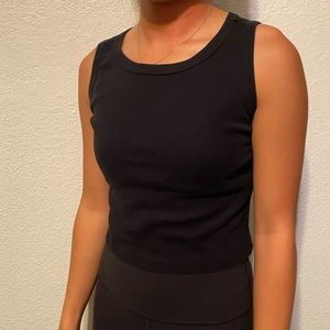 ✨black brandy connor tank 🖤